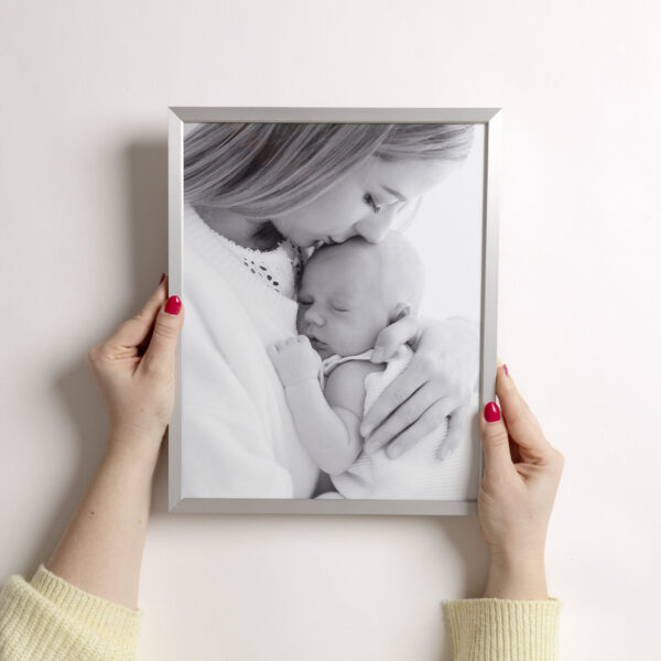 Cadre photo en métal au design moderne, pour mettre en valeur vos images